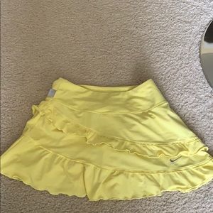 xsmall junior Nike skirt